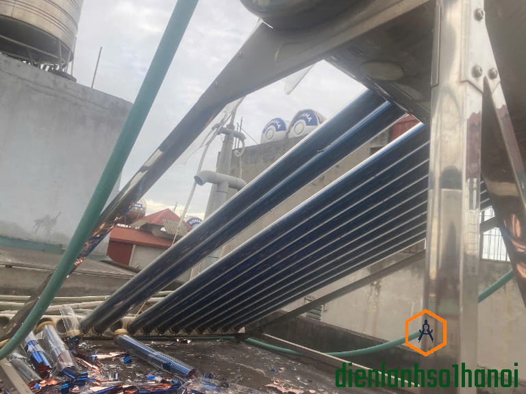 Ống năng lượng mặt trời bị vỡ