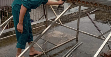 Thay Ống Thủy Tinh Năng Lượng Mặt Trời: Quy Trình Dịch Vụ Chi Tiết Từ A-Z