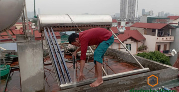 Dịch Vụ Vệ Sinh Ống Chân Không Thái Dương Năng - Tăng Hiệu Suất Hệ Thống Năng Lượng Mặt Trời